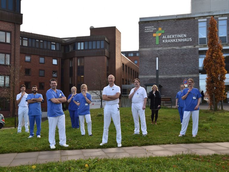 Albertinen Krankenhaus - Urologie Movember Schnurrbart zeigen gegen Männerkrankheiten