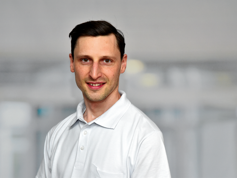 Priv.-Doz. Dr. Benjamin Schäffer, Ärztlicher Leiter des Schwerpunktes Elektro¬physiologie, Klinik für Kardiologie im Albertinen Herz- und Gefäßzentrum, Hamburg